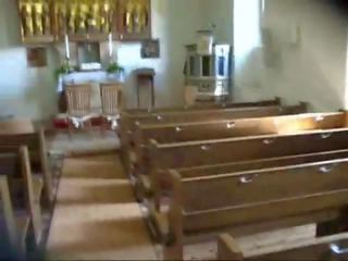 Mamada en iglesia: gratis en iglesia sucio película vídeo 89