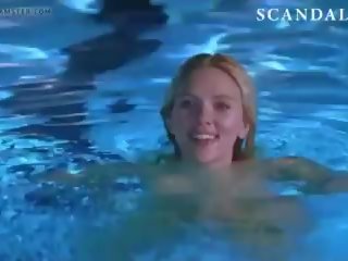 Scarlett johansson ýalaňaç in ýüzmek basseýn - scandalplanet