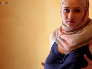 Muslim hijab mademoiselle twerk, free india dhuwur definisi reged video 47