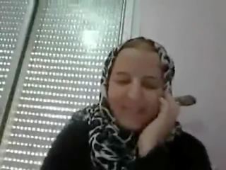 Arab mama kotor berbicara
