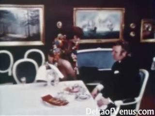 Vintage bayan 1960s - upslika prime brunette - table for three
