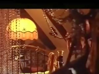 Keyhole 1975: Libre filming may sapat na gulang pelikula mov 75