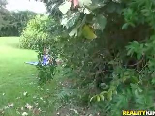 Milf Holly Heart gets eaten in the park