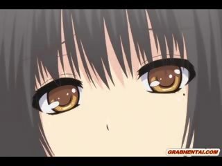 Japonais l'anime copine obtient pressant son seins et doigt