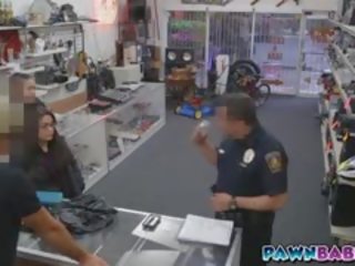 Latina femme fatale Startes Sucking Cop's Big penis And Had A Facial