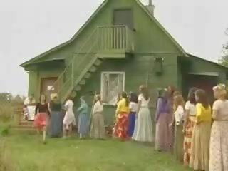 Grown Women Fucking In The Country