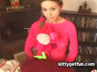 Kitty Get Fun: cute teen amateur cunt