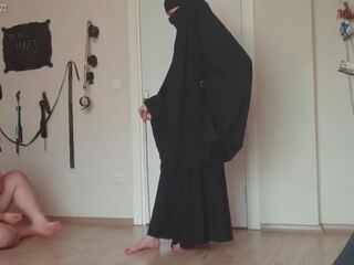 Muslim tonåring canes fett slav