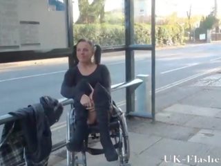 Paraprincess public nuditate și handicapped pornstar intermitent