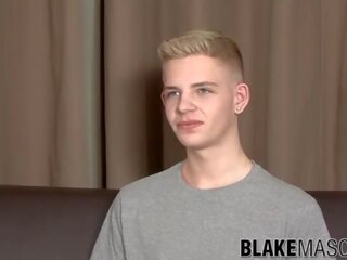 Ýaş goluboý blond alex silvers interwýu and masturbation sperma