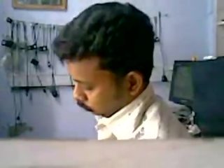 Tamil nayon bata babae xxx video may amo sa mobile tindahan